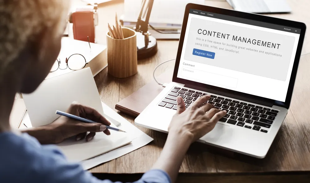 Content Management Systems (CMS)